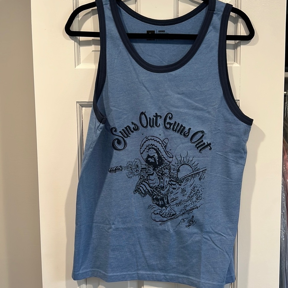 Quicksilver tank size s (never worn)